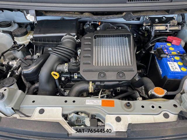 Toyota ROOMY 2022-09 8209905-17