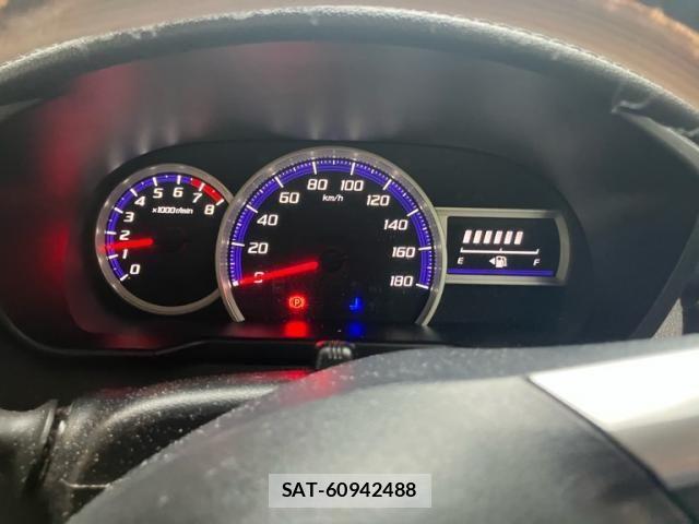 Toyota ROOMY 2017-08 8231640-13