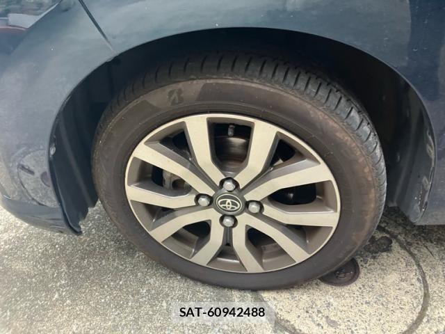 Toyota ROOMY 2017-08 8231640-5