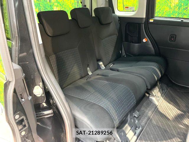 Toyota ROOMY 2022-03 8231631-8