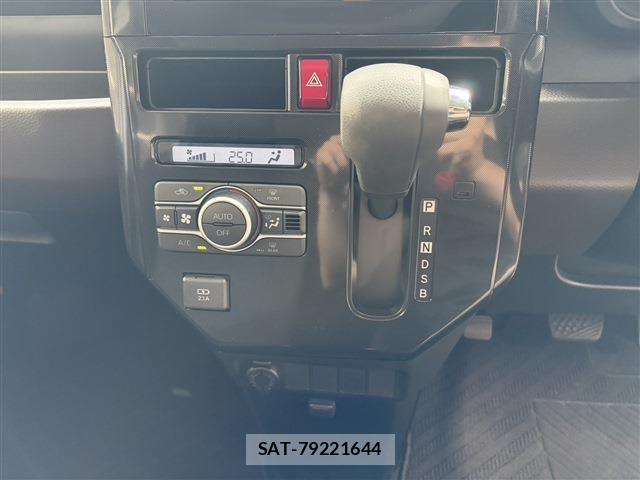 Toyota ROOMY 2021-03 8231635-9