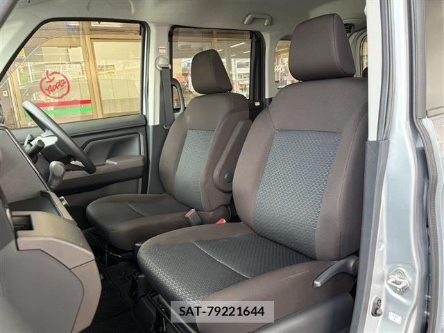 Toyota ROOMY 2021-03 8231635-16