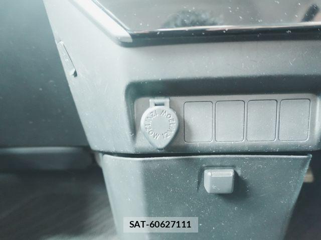 Toyota ROOMY 2017-12 8231641-17