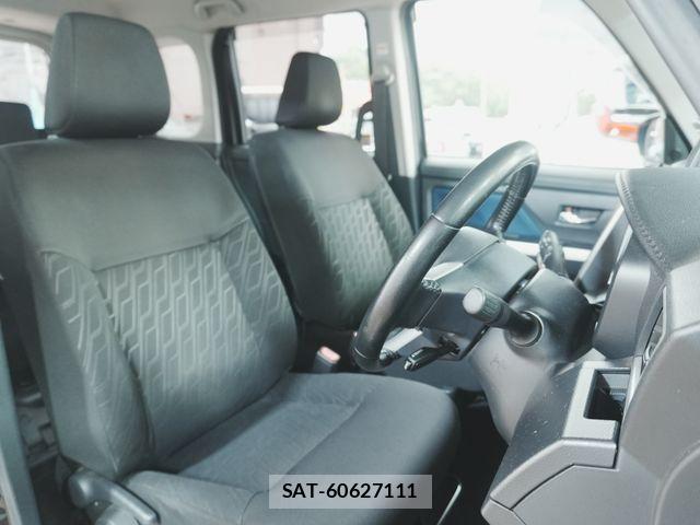 Toyota ROOMY 2017-12 8231641-25