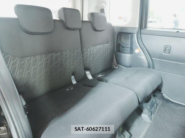 Toyota ROOMY 2017-12 8231641-26