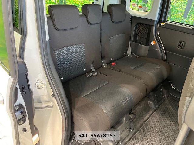 Toyota ROOMY 2022-09 8246538-8