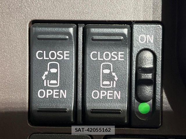 Toyota ROOMY 2018-11 8246549-3