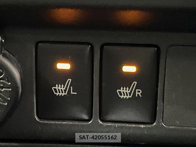 Toyota ROOMY 2018-11 8246549-6