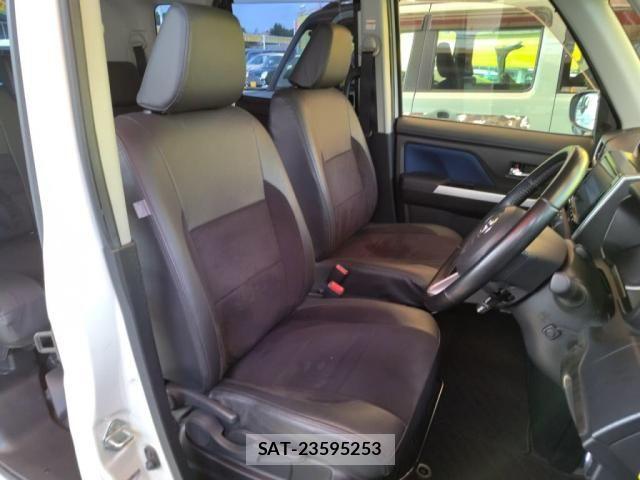 Toyota ROOMY 2019-11 8246539-12