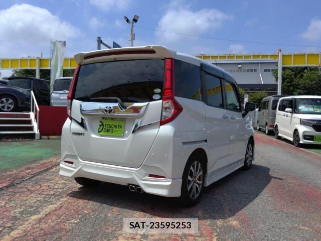 Toyota ROOMY 2019-11 8246539-1