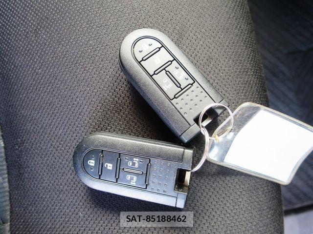 Toyota ROOMY 2018-02 8246551-22