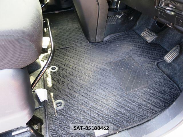 Toyota ROOMY 2018-02 8246551-29