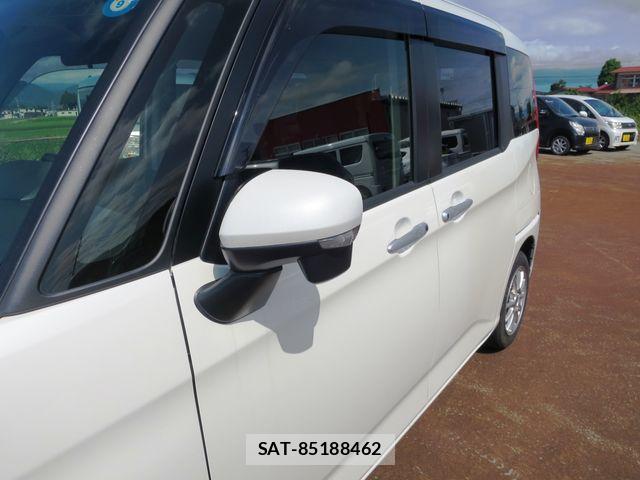Toyota ROOMY 2018-02 8246551-6