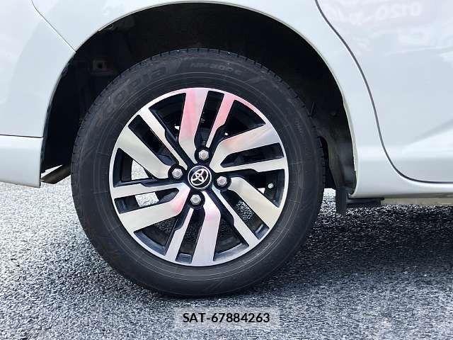 Toyota ROOMY 2019-09 8246547-3