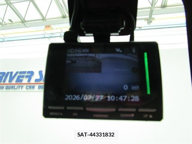 Toyota ROOMY 2021-04 8316757-7