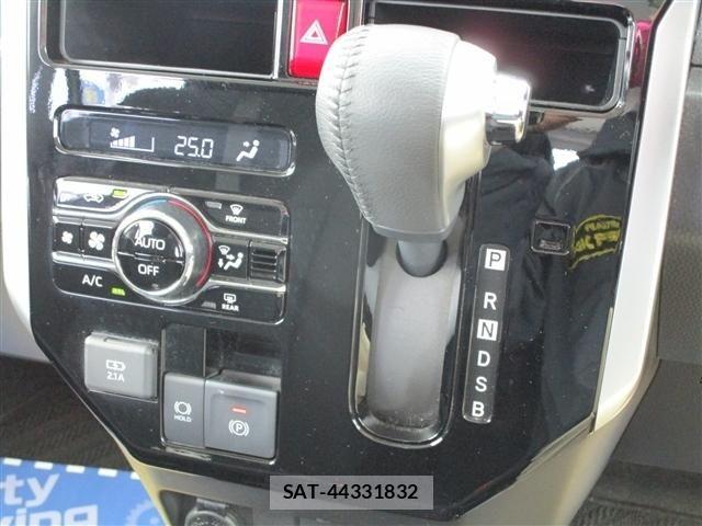 Toyota ROOMY 2021-04 8316757-8