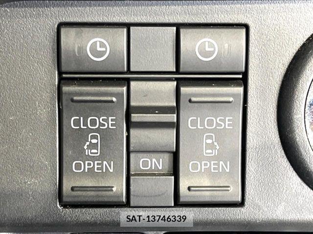Toyota ROOMY 2022-02 8316759-4