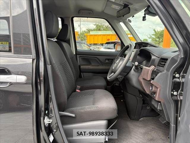 Toyota ROOMY 2018-03 8316794-15