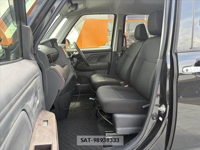 Toyota ROOMY 2018-03 8316794-16