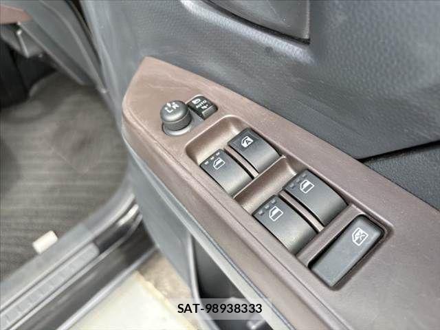 Toyota ROOMY 2018-03 8316794-22