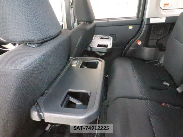Toyota ROOMY 2018-10 8316795-9