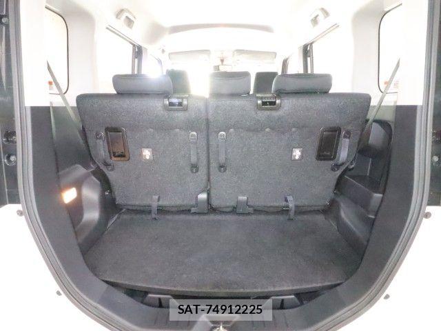 Toyota ROOMY 2018-10 8316795-11