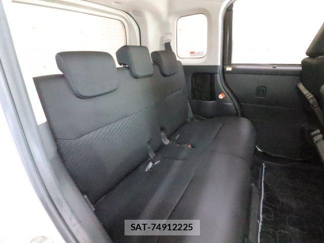 Toyota ROOMY 2018-10 8316795-4