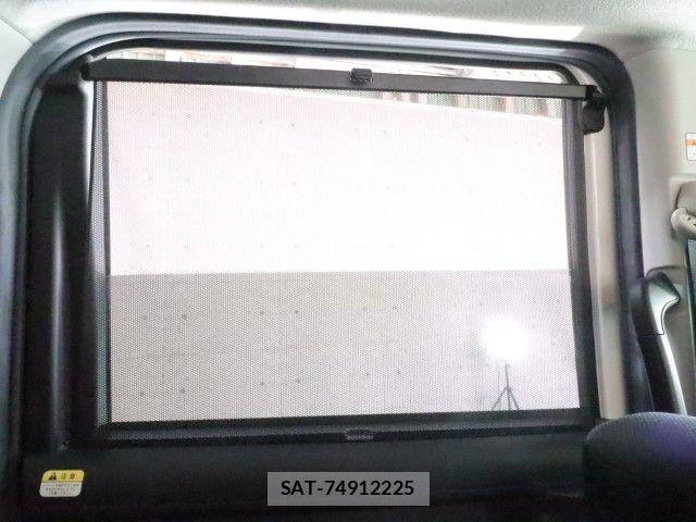 Toyota ROOMY 2018-10 8316795-5