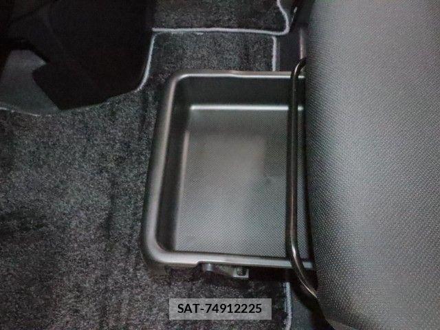 Toyota ROOMY 2018-10 8316795-7