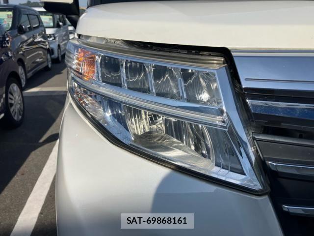 Toyota ROOMY 2018-02 8316796-3