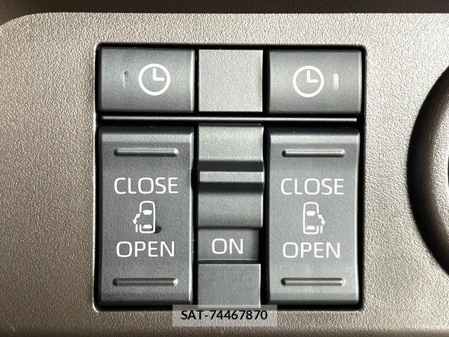 Toyota ROOMY 2025-03 8316764-4