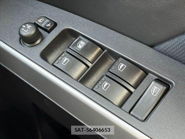 Toyota ROOMY 2021-07 8316780-26