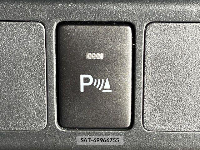 Toyota ROOMY 2023-03 8316774-6