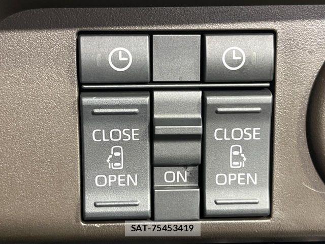Toyota ROOMY 2023-06 8316769-5