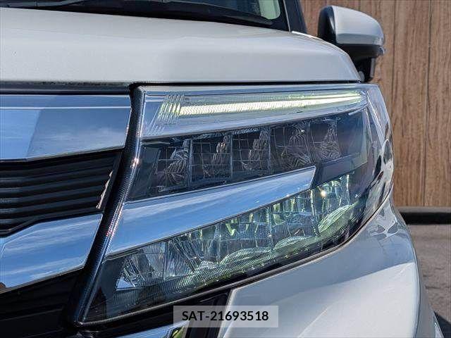 Toyota ROOMY 2021-09 8316772-13