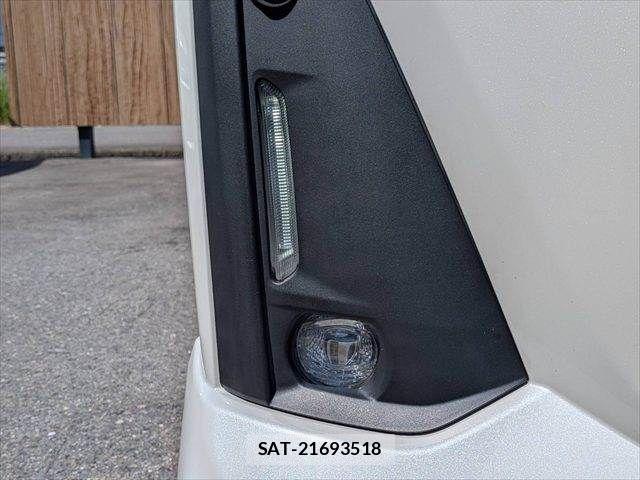 Toyota ROOMY 2021-09 8316772-26