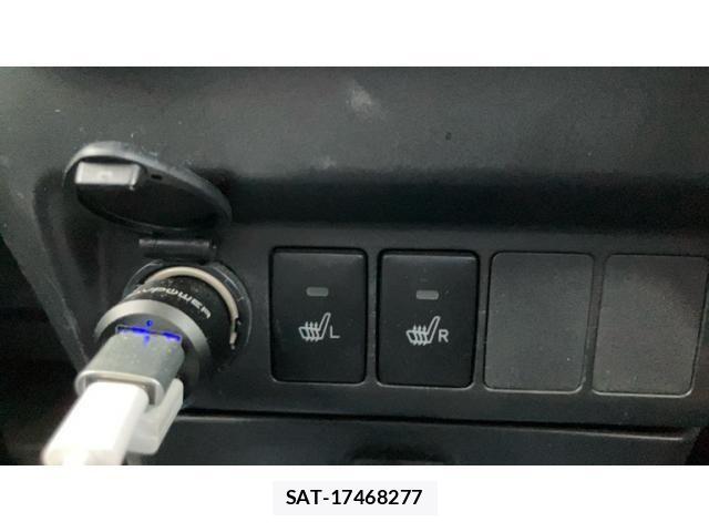 Toyota ROOMY 2018-06 8337689-7