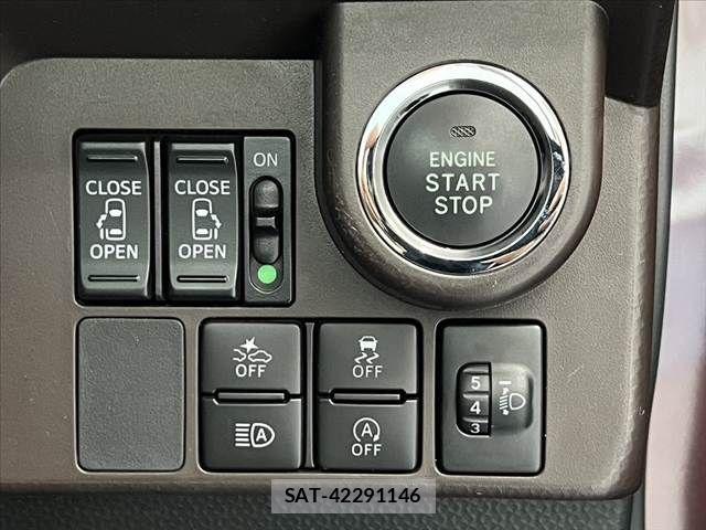 Toyota ROOMY 2019-05 8337684-4