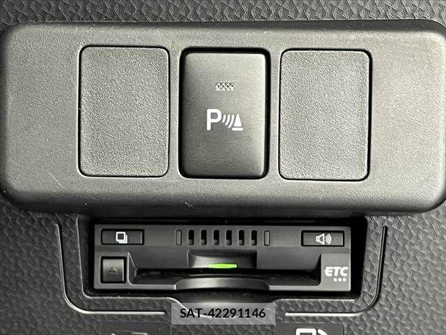 Toyota ROOMY 2019-05 8337684-6