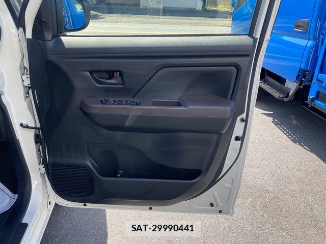 Toyota ROOMY 2023-06 8337666-27