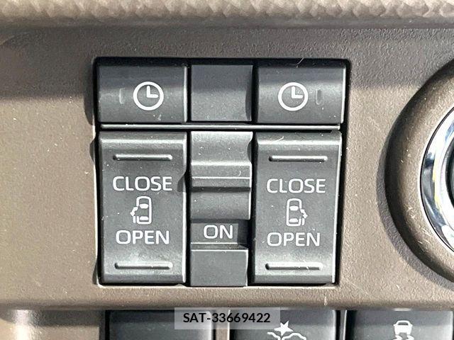 Toyota ROOMY 2023-01 8337677-4