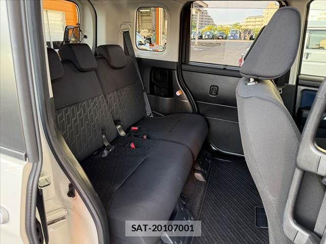 Toyota ROOMY 2020-02 8355506-17