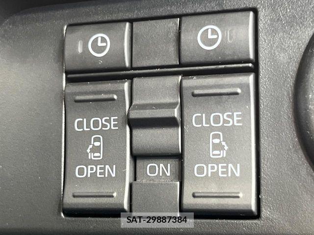 Toyota ROOMY 2023-12 8355502-6