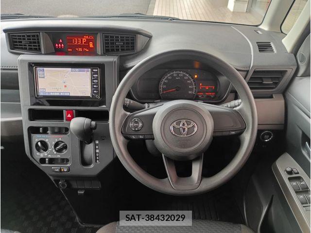 Toyota ROOMY 2021-07 8368400-1