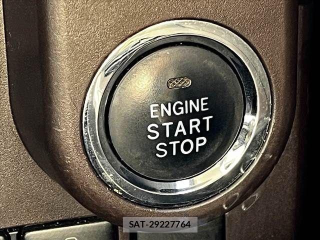 Toyota ROOMY 2018-07 8368404-13