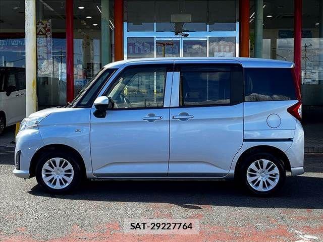 Toyota ROOMY 2018-07 8368404-3