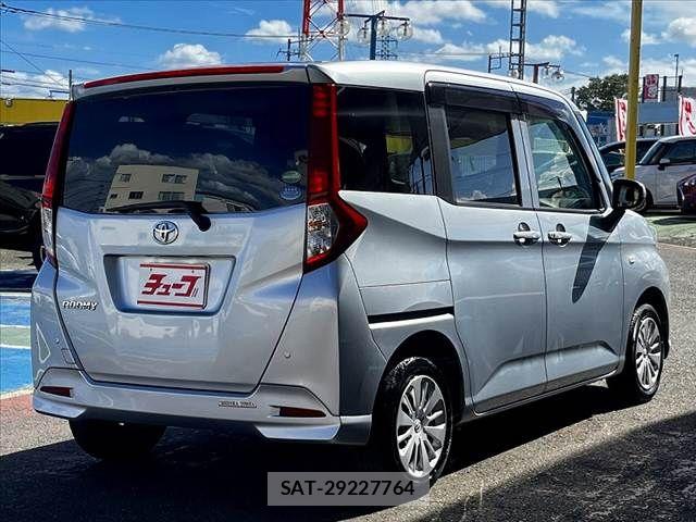 Toyota ROOMY 2018-07 8368404-5