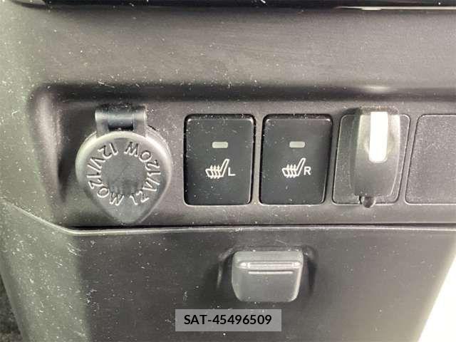 Toyota ROOMY 2019-05 8368386-6