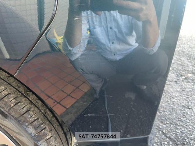 Toyota ROOMY 2018-09 8368401-12