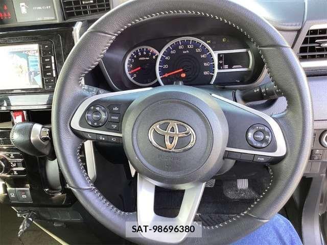 Toyota ROOMY 2021-08 8368378-1